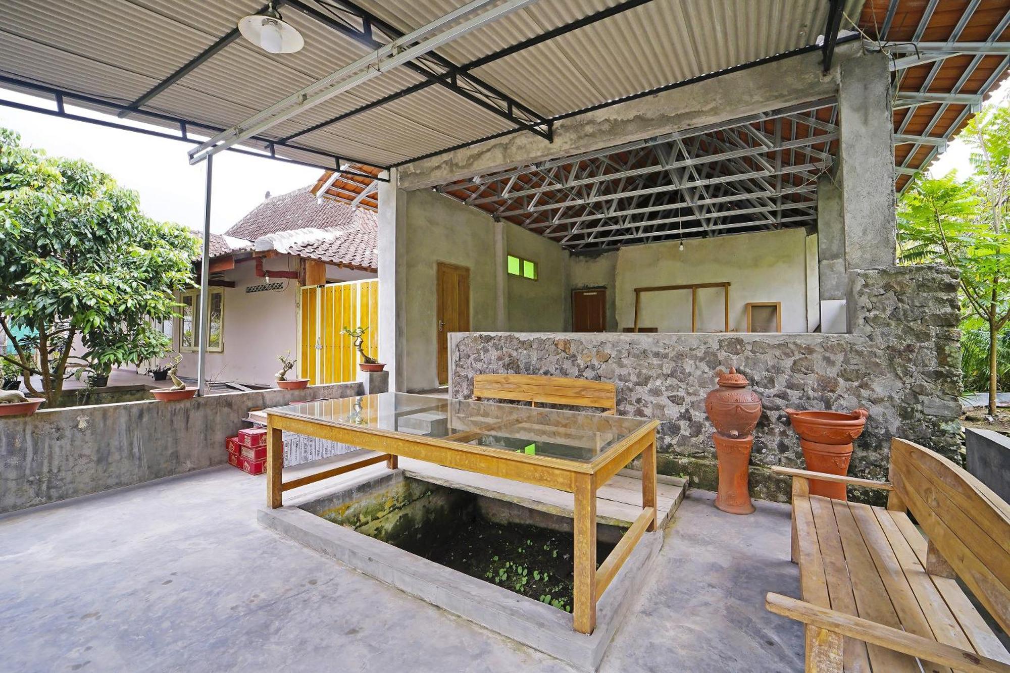 Hotel Spot On 91085 Griya Estu Wening Sleman  Exterior foto
