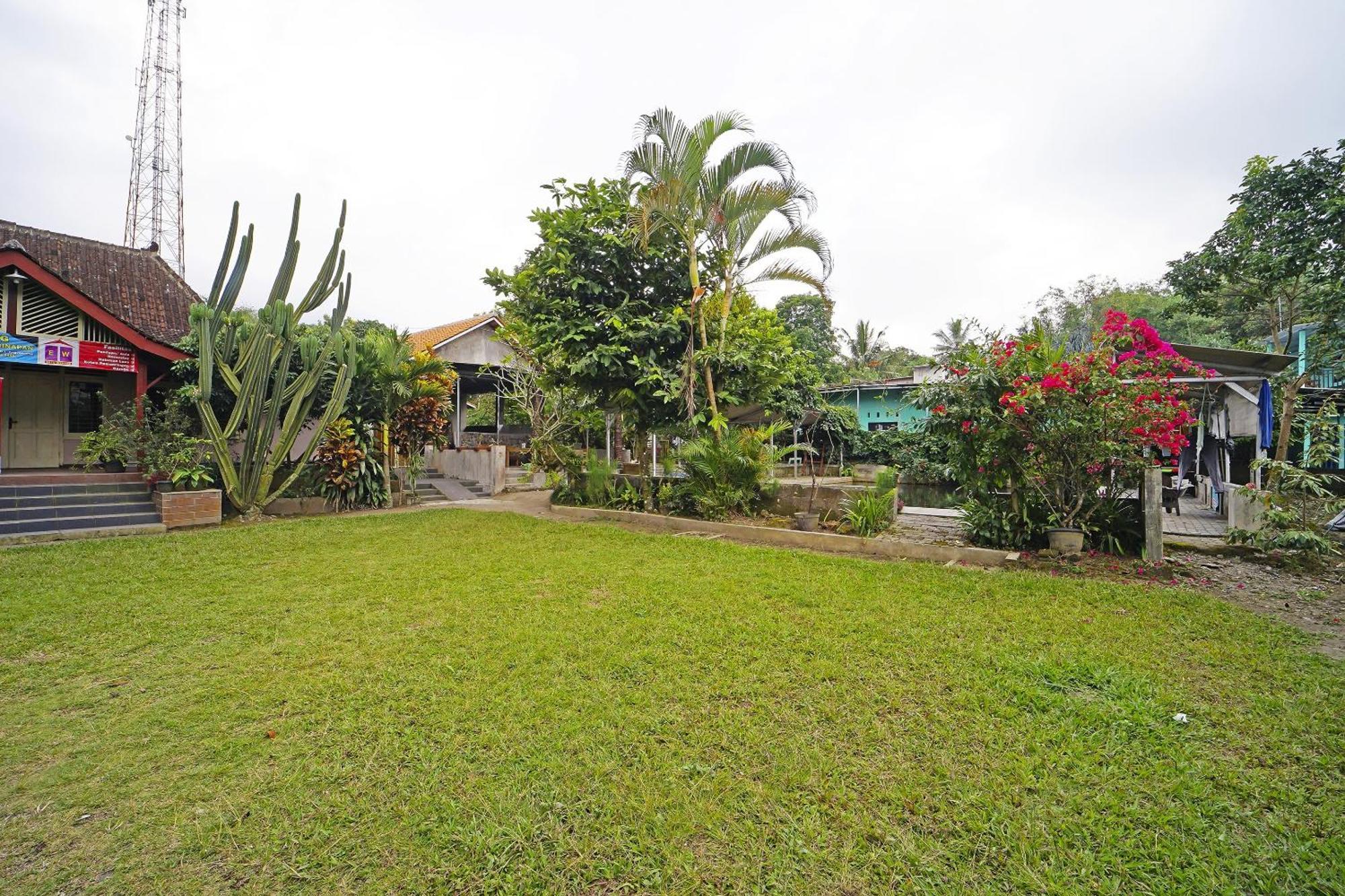 Hotel Spot On 91085 Griya Estu Wening Sleman  Exterior foto